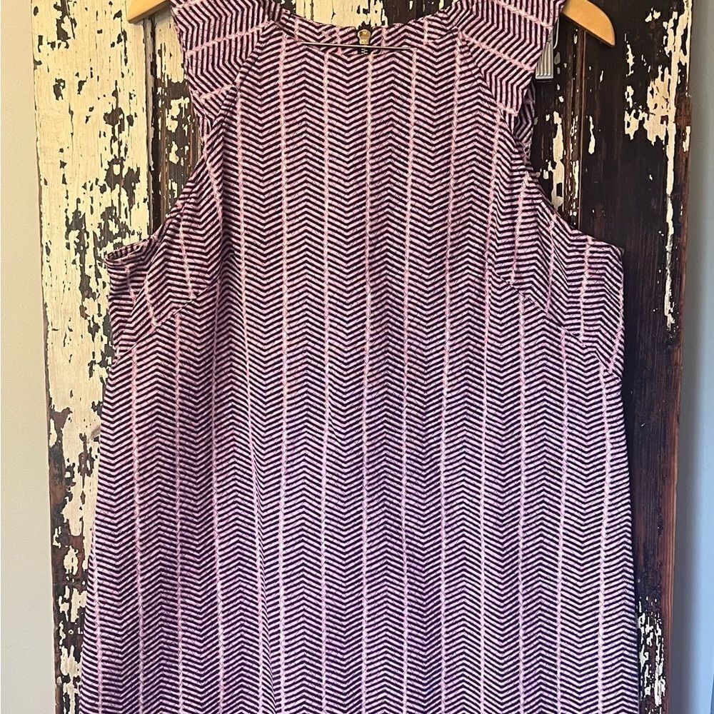 Southern Tide sleeveless Maroon Herringbone Midi Dress. Women’s size 14.